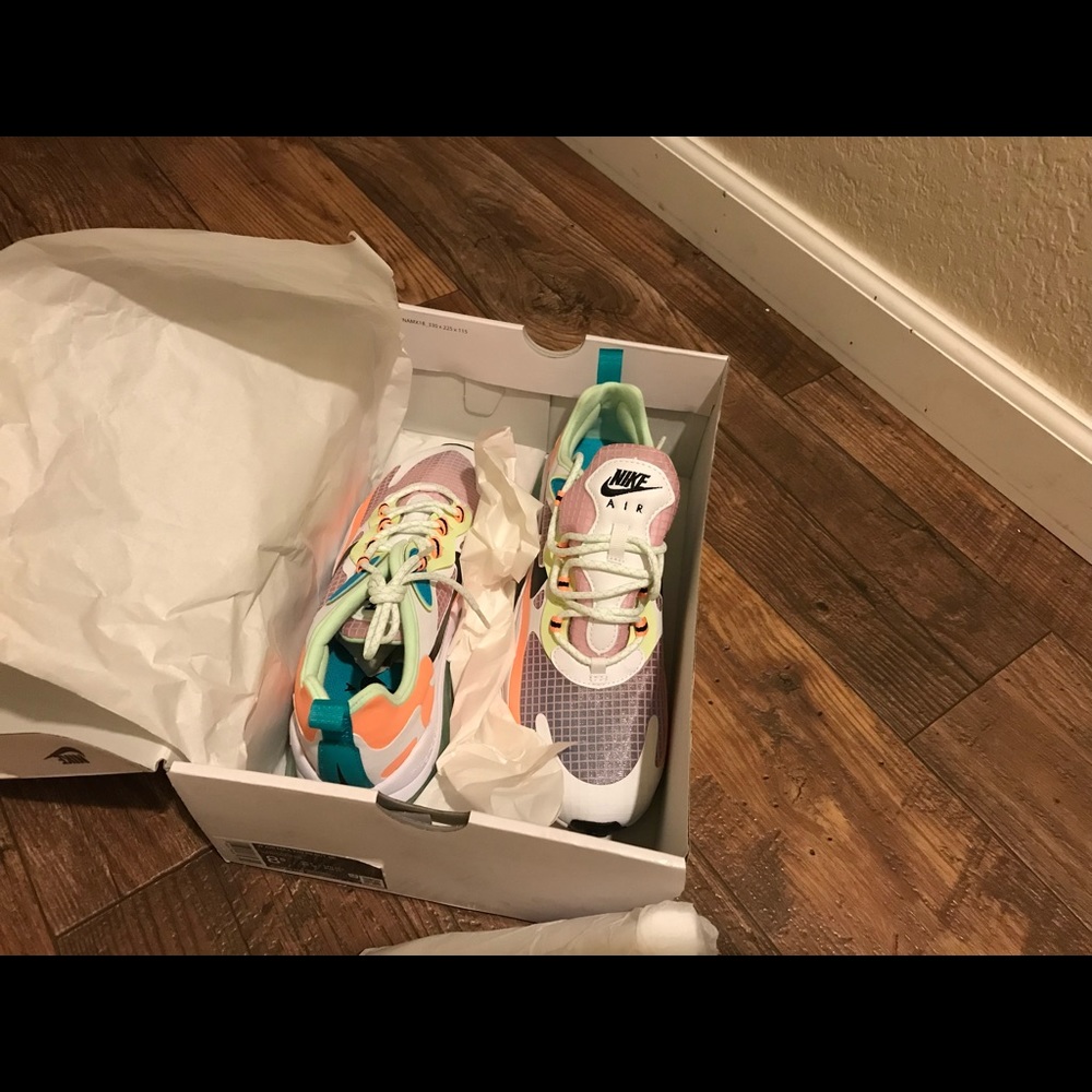 Nike AirMax 270 React SE